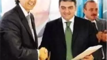 AKP'nin Fatih İlçesi Rekabeti