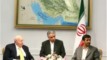 Erbakan, Ahmedinejad'la Görüştü