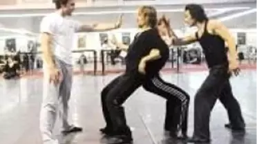 Yaşam ve Tango Bugün Sahnede