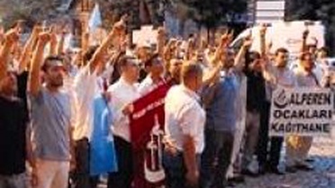 İdil Biret Konserine Alperen Engeli