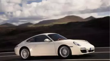 Porsche İki Modeliyle Birden Auto Trophy Ödülüne Layık Görüldü