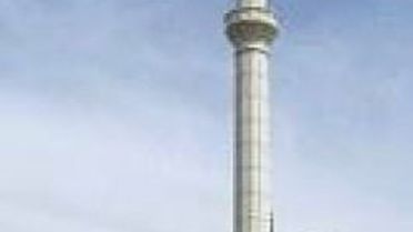65 Metre Minare Tehlike Yaratıyor