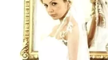 Sinem'in Gelinlikleriyle 100 Kişi Evlenecek