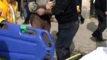 Üstü Kirli Diye Sedyeye Yatırmadılar