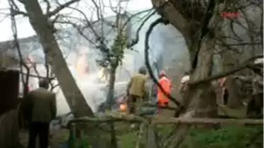 Kastamonu - Yaşlı Kadın, Felçli Eşini Alevlerden Sürükleyere