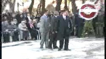 İzmir - Şehitliği Ziyaret Eden Yüzbaşı Şehit Arkadaşının Mez