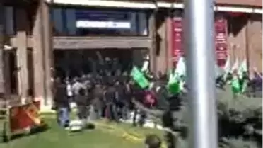 Eskişehir - Öğrenciler Ve Güvenlik Görevlileri Birbirine Gir