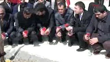 Sivas - Halk Ozanı, Gazeteci İsmail Güneş İçin Türkü Bestele