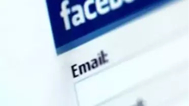 Facebook'ta Arkadaşınız FBI Ajanı mı?
