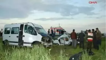 Kozan'da Trafik Kazası:2 Ölü 3 Yaralı
