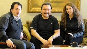 Ümit Besen Hayranları Ekran Başına