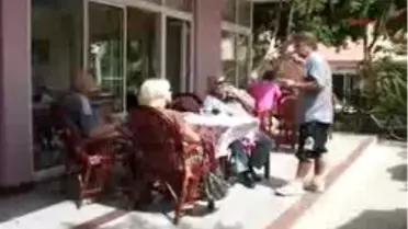 Alanya - Uçak Seferleri İptal Olunca Tatilleri Uzadı