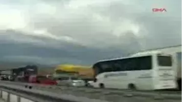 Ankara - Ek Görüntü//Elmadağ´Da Zincirleme Trafik Kazası: 2