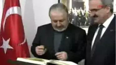 Van - Başpiskopos Aram Ateşyan Akdamar Kilisesi İçin Haç İst