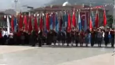 Manisa - Dev Koro Sahne Aldı