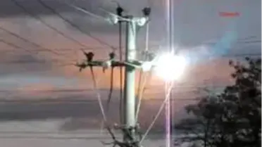 Sivas - Elektrik Direğindeki Kaçak Mahallede Korkulu Anlar Y