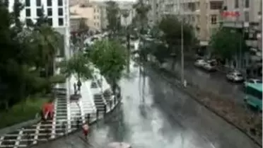 Şanlıurfa'Da Dolu Yağışı Yaşamı Felç Etti