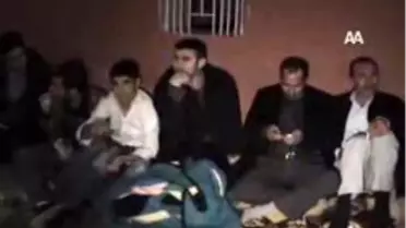 Biletler Için Geceden Sıraya Girdiler