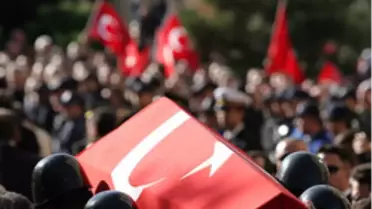 'Şehidime Değil, Bu Ülkenin Ekmeğini Yiyip İharet Edenlere Ağlıyorum'