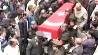 Sivas // Ekg // Şehit Ahmet Eyce'Yi Sivas'Ta 20 Bin Kişi Uğu