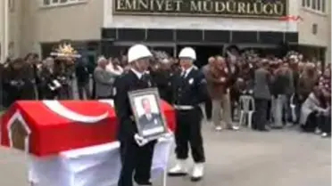 Sivas - Polis Müdürü Şofbenden Zehirlenip Öldü