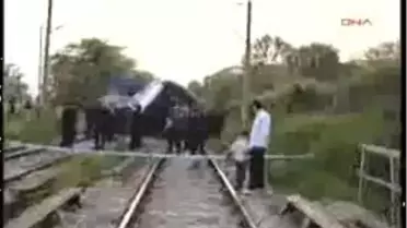 Kocaeli - 1//İzmit'Te İki Yolcu Treni Çarpıştı: 32 Yaralı