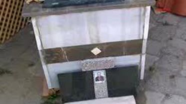 Şaka Gibi Mezar Tanıtımı