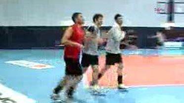 (A) Milli Erkek Voleybol Takımı Hazırlık Maçında Mağlup Oldu