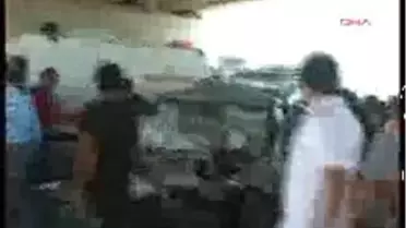 Afyonkarahisar - Otobüse Çarpan Kamyonette Can Pazarı