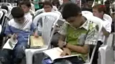 Konya - Cadde Üzerinde 2 Saat Kitap Okudular