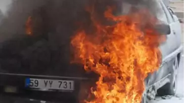 Seyir Halindeki Otomobil Alev Aldı