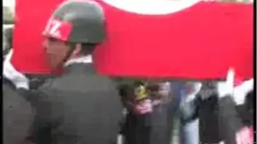 İzmir - Ek Gşehit Erbay´In Cenazesinin Evine Getirilişi Sı