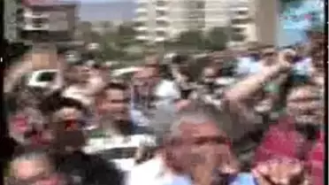 İzmir - Şehit Erbay´In Cenazesinin Evine Getirilişi Sırasınd