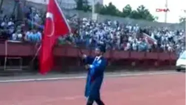 Zonguldak Karaelmas Üniversitesi´Nde Mezuniyet Coşkusu