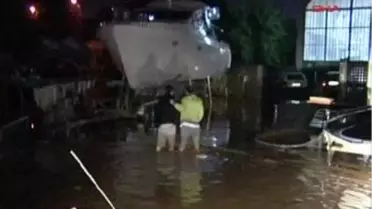 Lüks Yat Üreten Firmayı Su Bastı