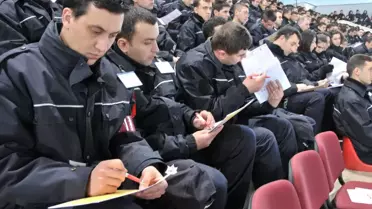 İstanbul Polisi Nin Deprem Eğitimi Mesaisi