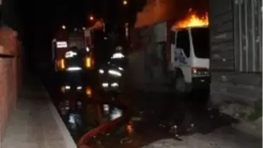 Şanlıurfa'da Otobüs İle Otomobil Çarpıştı: 3 Ölü
Kazada Araçta Sıkıştılar, Alevler Arasında Can Verdiler