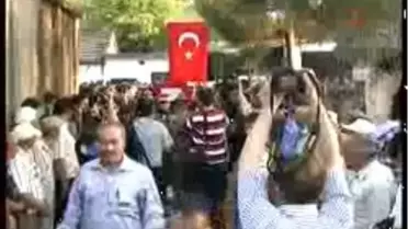 Söke 3 İmparator Gibi Veda Etti
Şehidi Söke'de 8 Bin Kişi Uğurladı