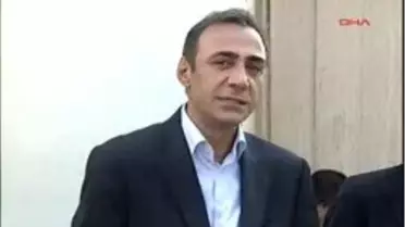 Cumhuriyet Gazetesi Başyazarını Uğurluyor...