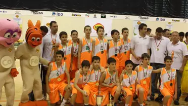 Şampiyonu İstanbul Sarıyer Doğa Koleji