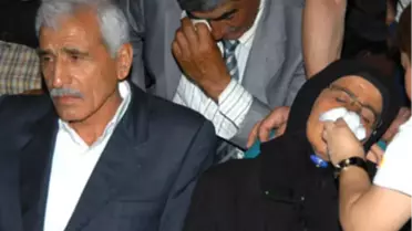 Övünç Madalyası Töreninde Şehit Annesi Bayıldı, Vali Ağladı
