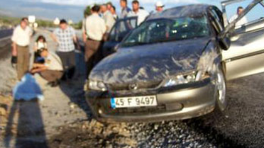 Emniyet Kemeri Takmadı, Öldü