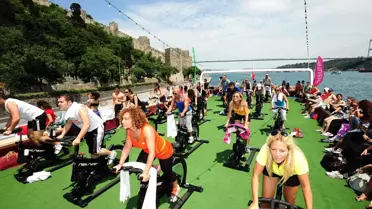 Hillside City Club’larda Eğlenirken Forma Girin