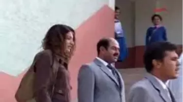 İzmir - Arşivkardelen Elif'e Öğretmenlik Tesellisi