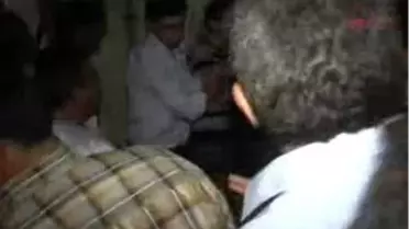 Otomobilde Yanarak Öldüler