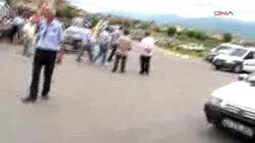 Kocaeli´De Otomobilin Çarptığı Otobüs Devrildi: 19 Yaralı