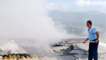 Alanya'daki Çerez Deposu Gece Boyu Yandı