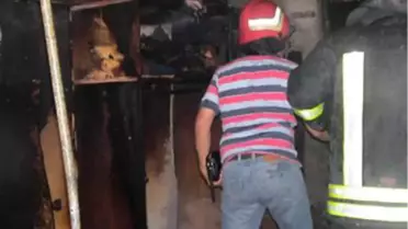 Elektrikte Unutulan Ütü Evi Kül Etti