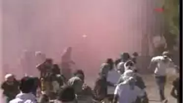 Yüksekova'da Yine Olay...Başkan Ve Bdp'liler İkna Edemedi..