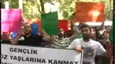 Üniversite Öğrencilerinden Başbakan Erdoğan'a 'Yılın Oyuncusu' Ödülü